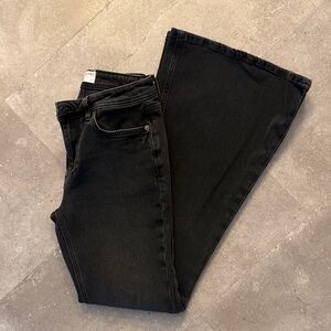 We The Free Black Mid-Rise Flare Jeans size 27